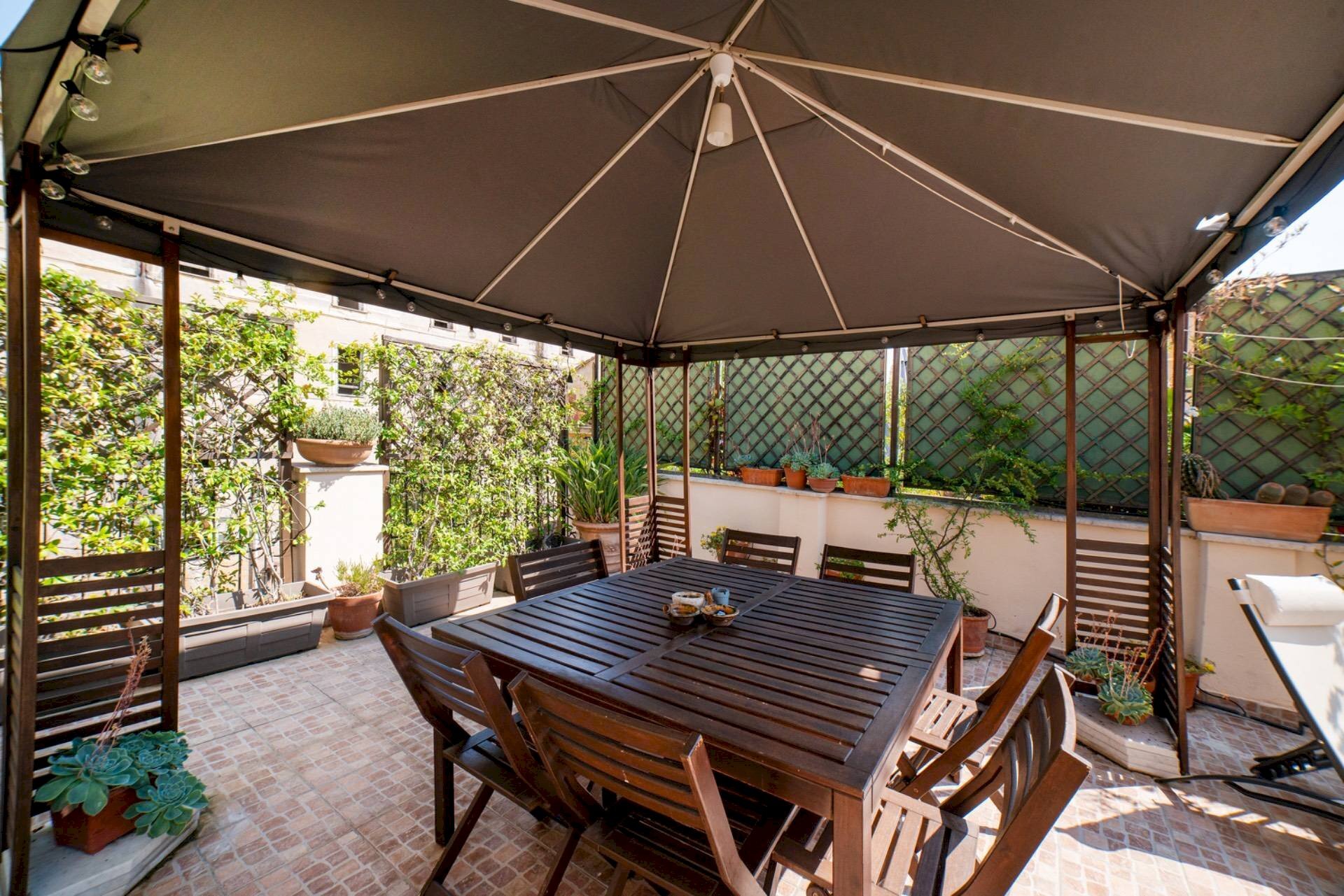 Attico Centro Storico Roma Monti - Attico Via Degli Zingari
 
47, Roma - foto 2