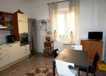 Cucina - Trilocale corso Luigi Andrea Martinetti, 1, Genova (zona Sampierdarena) - foto 12