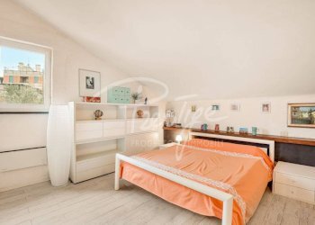 Camera da letto - Quadrilocale via delle Ville, 8, Portovenere - foto 27