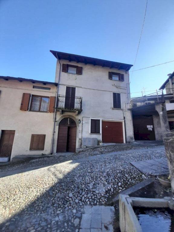 Facciata - Bilocale salita Foppa, 5, Tresivio - foto 2