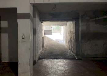 b9a059a6-a563-4edf-87ec-bc0671e05148 - Box via Jacini, 2, Genova (zona Sestri Ponente) - foto 3