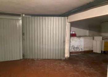 96fd6f36-3c07-49a5-a9e7-2772d2f02c9a - Box via Jacini, 2, Genova (zona Sestri Ponente) - foto 5