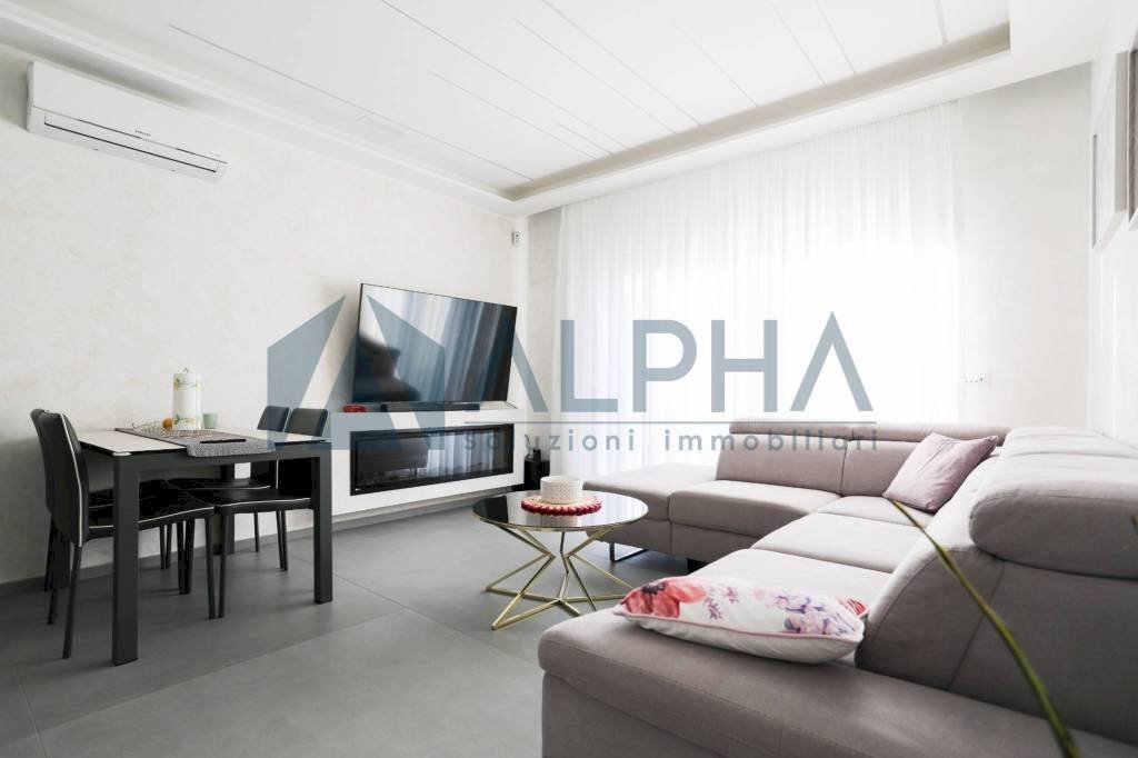 Salone - Villa via Emilio Fattori, Rimini - photo 1