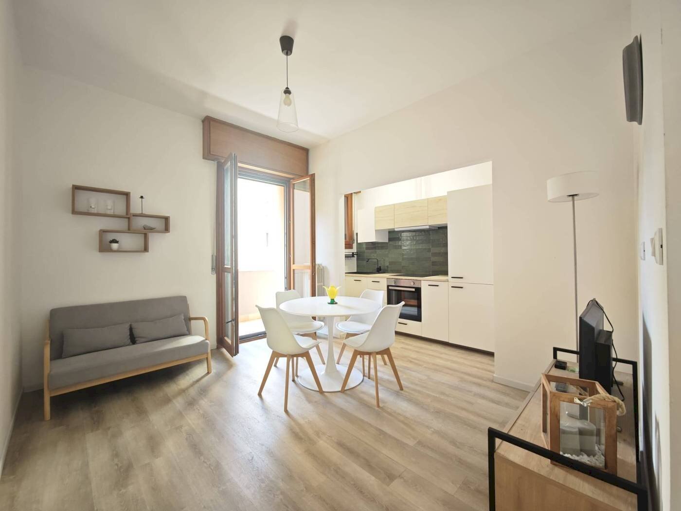 Bilocale Via Giuseppe Dagnini, Bologna (zona Santo Stefano) - foto 1