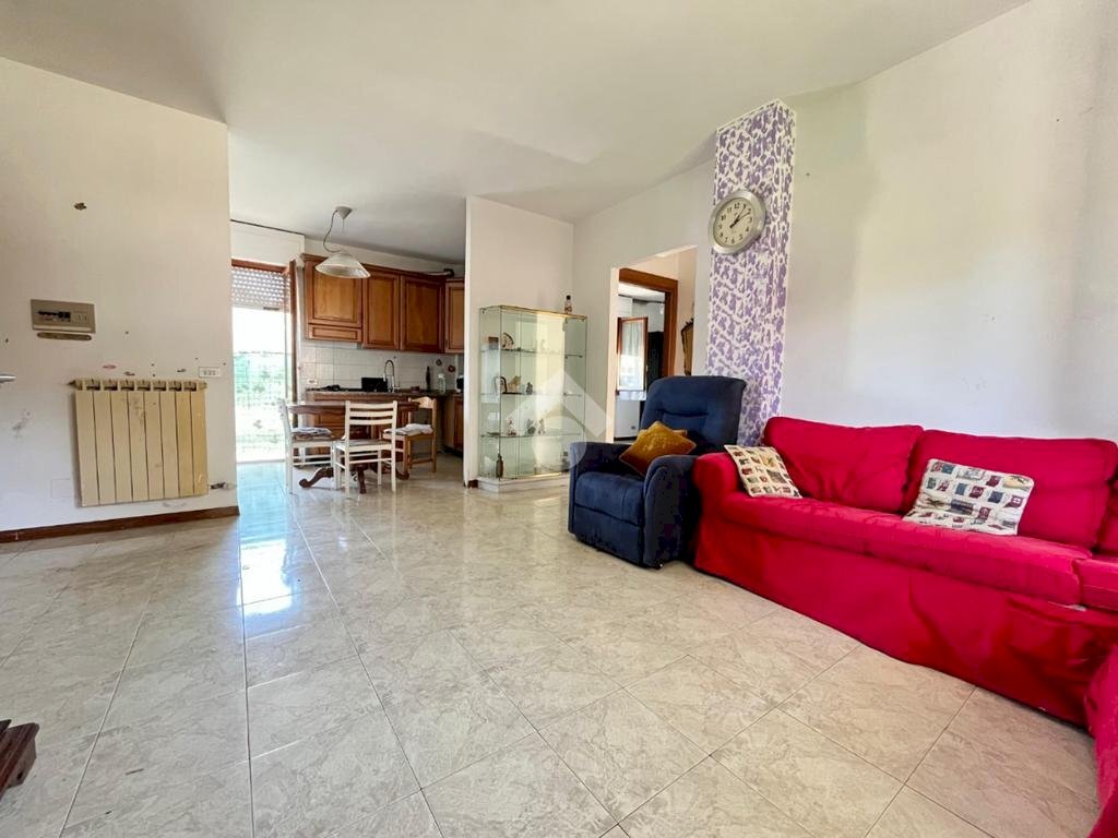 Four-room apartment Via Cisa, Sarzana - photo 2