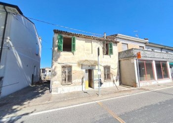 Casa semi indipendente Via Petrosa, Ravenna (zona Campiano) - foto 1