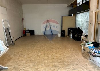 Stanza vuota - Ufficio LARGO ENRICO TOTI
 
9, Burago di Molgora - foto 3