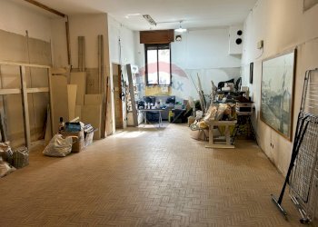 Soggiorno - Ufficio LARGO ENRICO TOTI
 
9, Burago di Molgora - foto 5