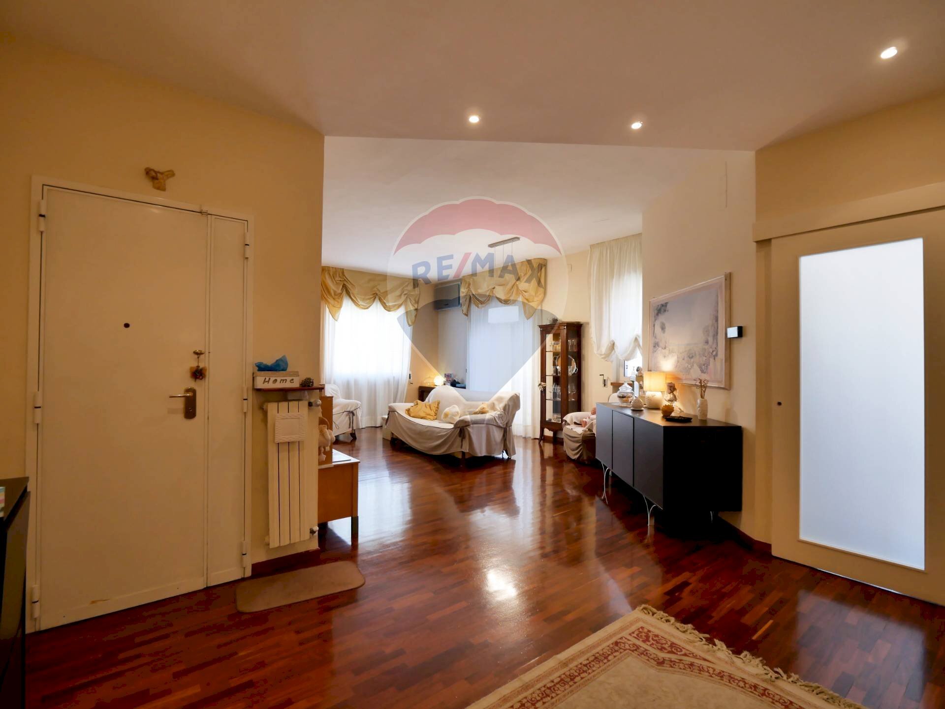 Soggiorno - Quadrilocale Via Lonigro
 
17, Bari - foto 2