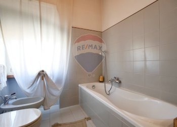 Bagno - Quadrilocale Via Lonigro
 
17, Bari - foto 16