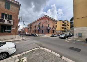 Edificio all\'aperto - Locale Commerciale Matera - foto 4