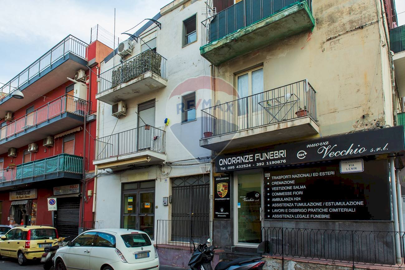 Edificio all\'aperto - Casa semi indipendente Via Lenin
109, Misterbianco - foto 2