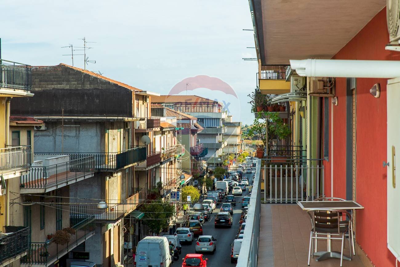 Edificio all\'aperto - Casa semi indipendente Via Lenin
109, Misterbianco - foto 3