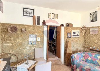 Sala da pranzo - Casa indipendente contrada poggio ianche, Caltagirone - foto 6