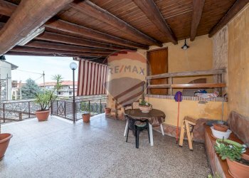Terrazza - Casa semi indipendente VIA SALVATORE GIUFFRIDA
 
15, Mascalucia - foto 9