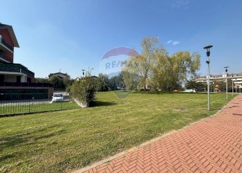 Parco - Trilocale Via Toscana
 
5, Lacchiarella - foto 24