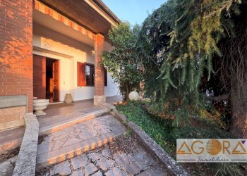 Foto 1 - Villa Via Aldo Moro, Tortona - foto 1