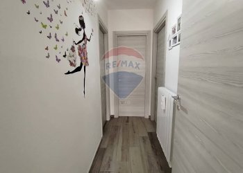 Hall / corridoio - Quadrilocale Via Bandinelli
 
15, Surbo - foto 7