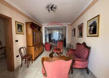 Sala da pranzo - Casa indipendente Gabriele D'Annunzio
 
13, Salice Salentino - foto 4