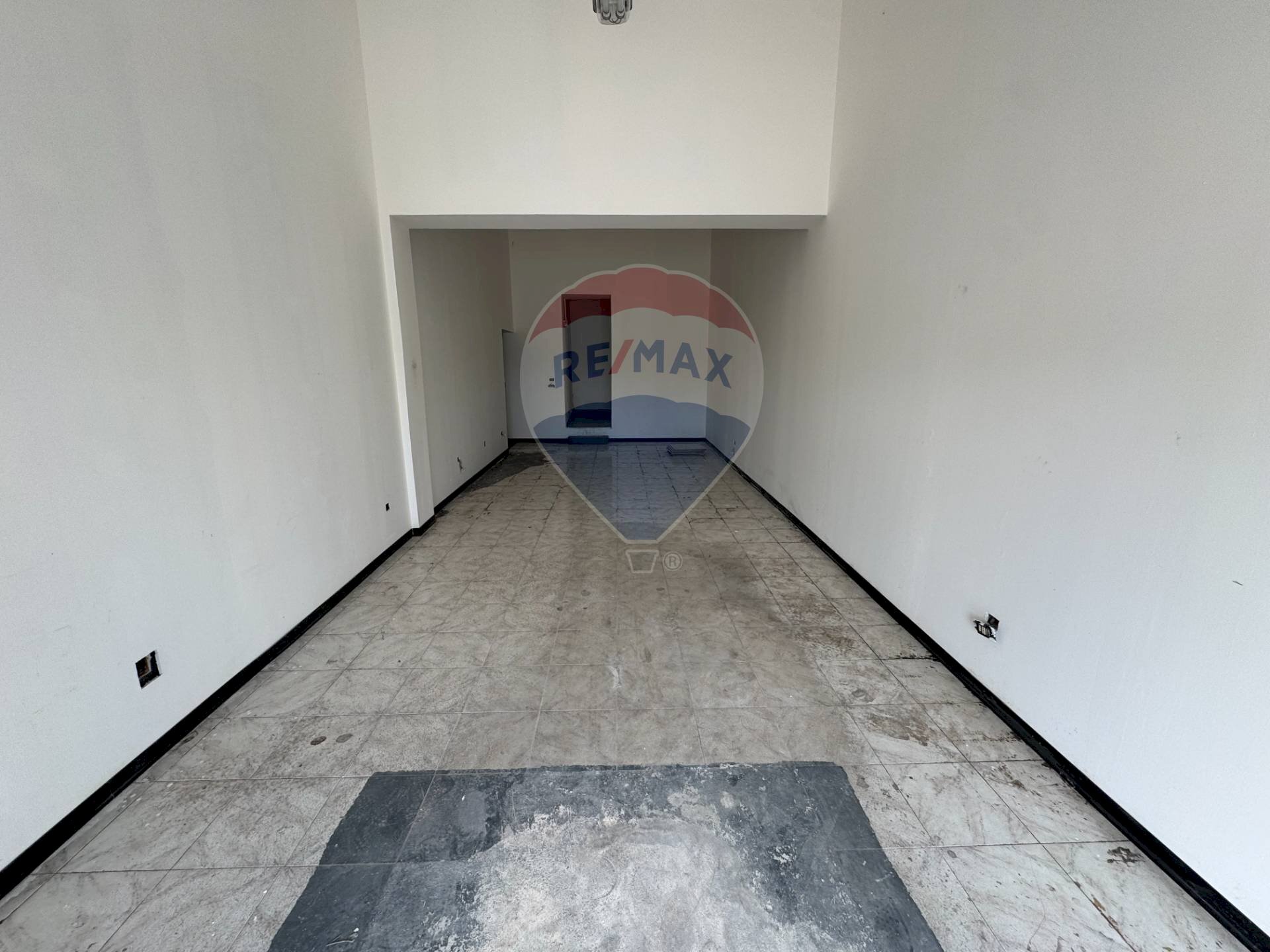 Stanza vuota - Commercial Premises Via Brigata Regina
 
136, Bari - photo 2