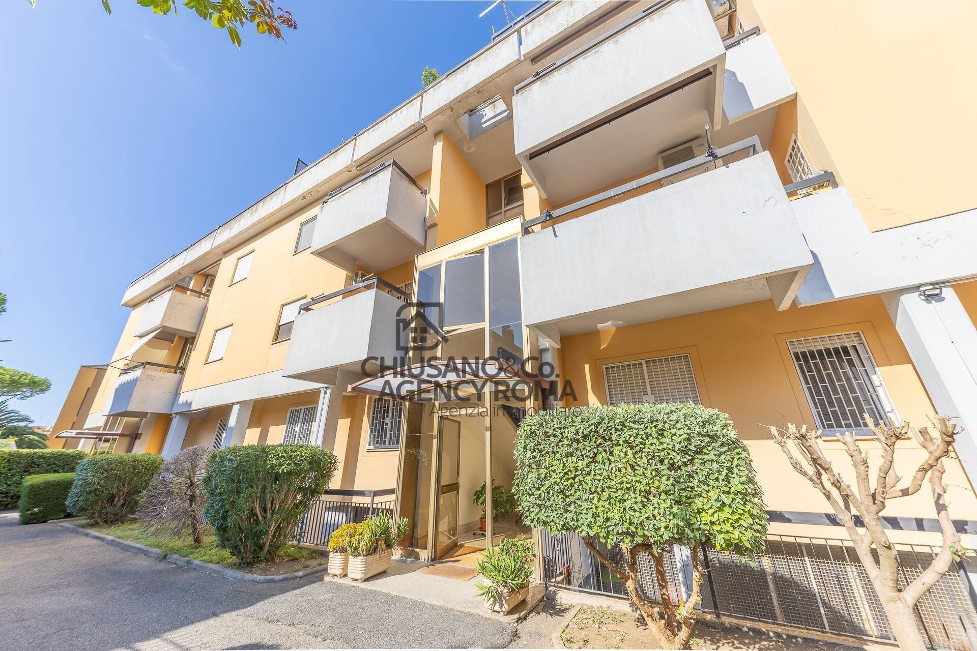 Foto 1 - Trilocale Via Montauro
 
4, Roma - foto 1