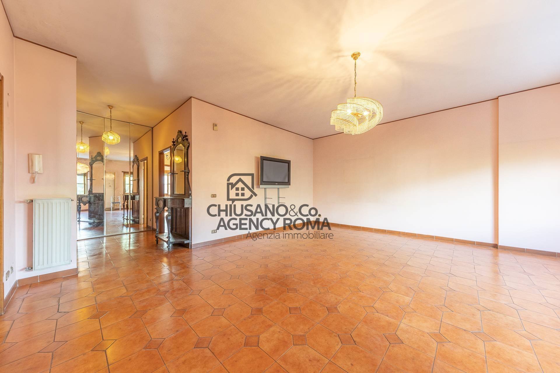 Foto 2 - Trilocale Via Montauro
 
4, Roma - foto 2