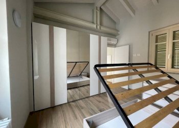 Camera da letto - Two-room apartment via Palazzina, Borgomanero - photo 8