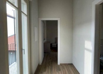 Corridoio - Two-room apartment via Palazzina, Borgomanero - photo 10