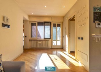 Cucina - Villa via Brunelli Maioni, 59, Borgomanero - foto 10