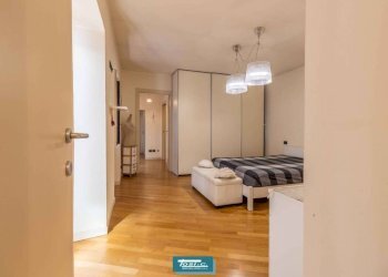 Corridoio - Villa via Brunelli Maioni, 59, Borgomanero - foto 14