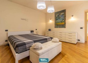 Camera da letto - Villa via Brunelli Maioni, 59, Borgomanero - foto 16