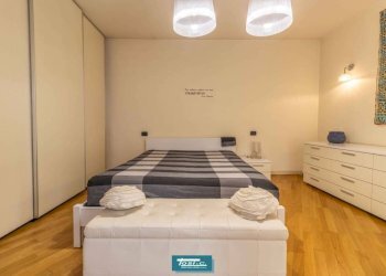 Camera da letto - Villa via Brunelli Maioni, 59, Borgomanero - foto 17