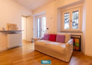 Salone - Villa via Brunelli Maioni, 59, Borgomanero - foto 24