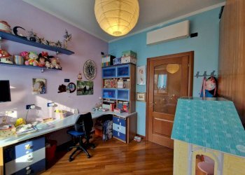 Camera da letto - Quadrilocale via Graziella Giuffrida, 11, Genova (zona Sampierdarena) - foto 27