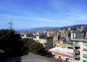 Vista - Trilocale via San Bartolomeo del Fossato, 100, Genova (zona Sampierdarena) - foto 23
