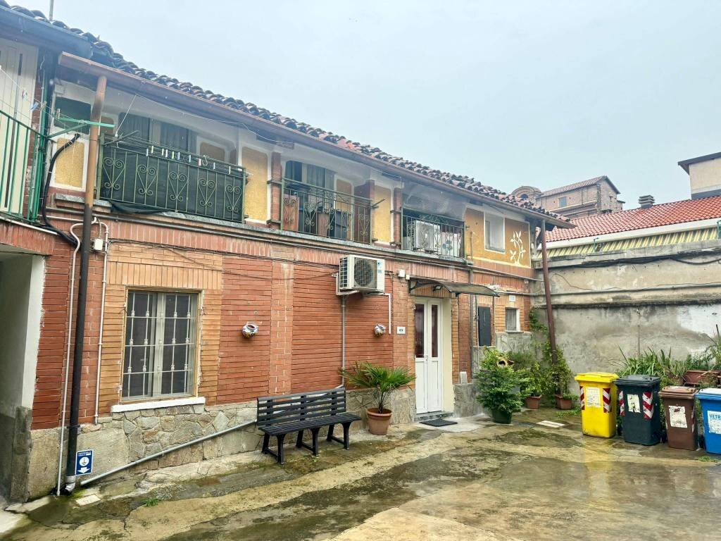 Facciata - Two-room apartment via Andrea Mensa, 29, Venaria Reale - photo 1