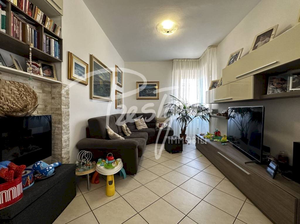 Salone - Four-room apartment via Giobatta De Nobili, 4, La Spezia - photo 1