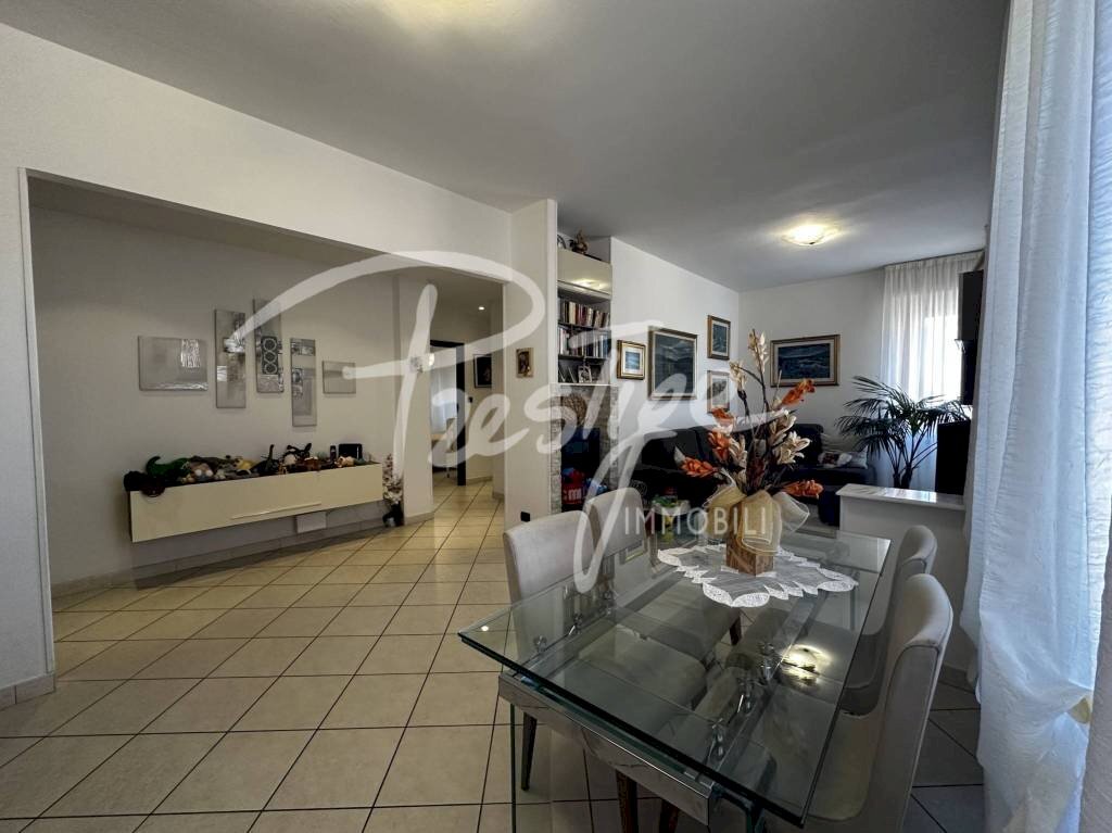 Salone - Four-room apartment via Giobatta De Nobili, 4, La Spezia - photo 2