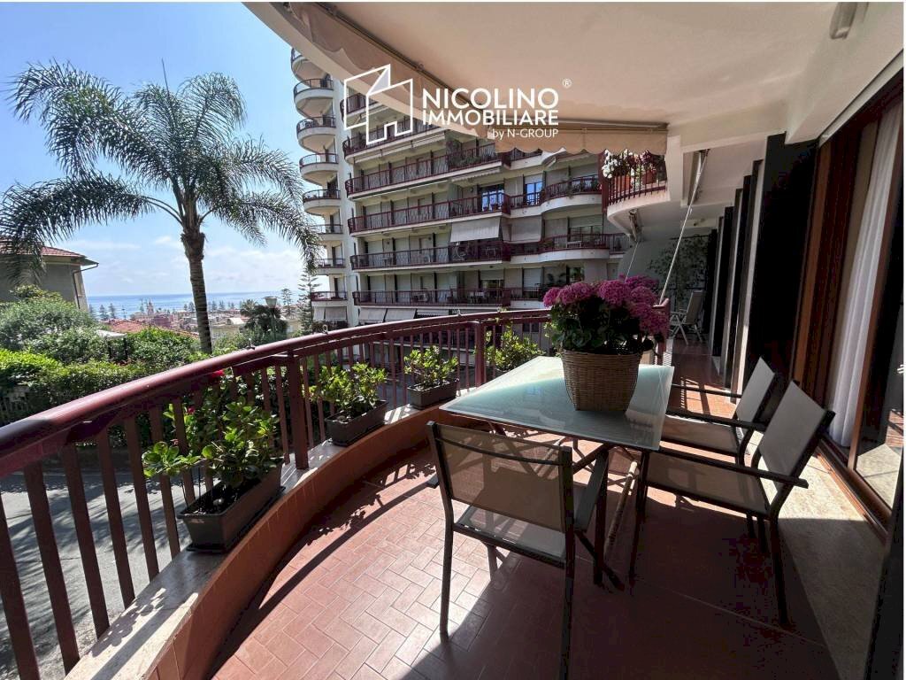 Terrazzo - Appartamento via Virgilio, 19, Bordighera - foto 1