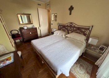 Camera da letto - Appartamento via Virgilio, 19, Bordighera - foto 15