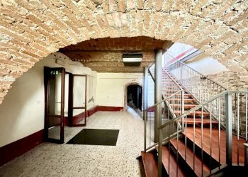 Interno appartamento - Casa indipendente via Silvano, 6, Monforte d'Alba - foto 9