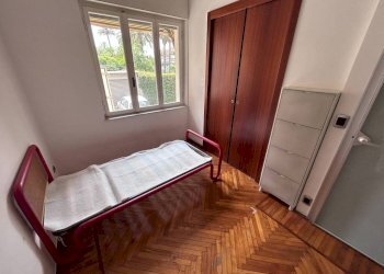 Camera da letto - Four-room apartment corso Europa, 10, Bordighera - photo 18