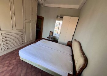 Camera da letto - Three-room apartment via Vittorio Emanuele II, 266, Bordighera - photo 7