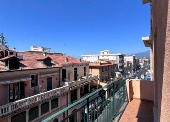 Balcone - Trilocale via Vittorio Emanuele II, 266, Bordighera - foto 8