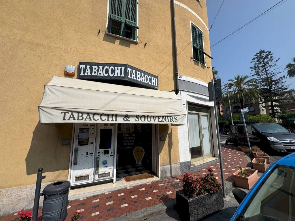 Zona - Bar - Tobacco - Ricevitoria piazza Valgoi, 5, Bordighera - photo 2