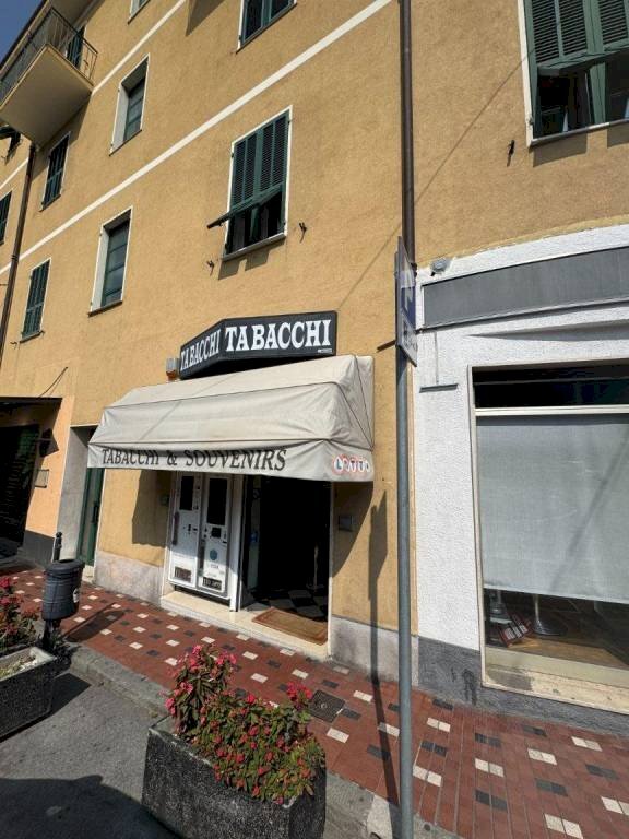 Facciata - Bar - Tobacco - Ricevitoria piazza Valgoi, 5, Bordighera - photo 3