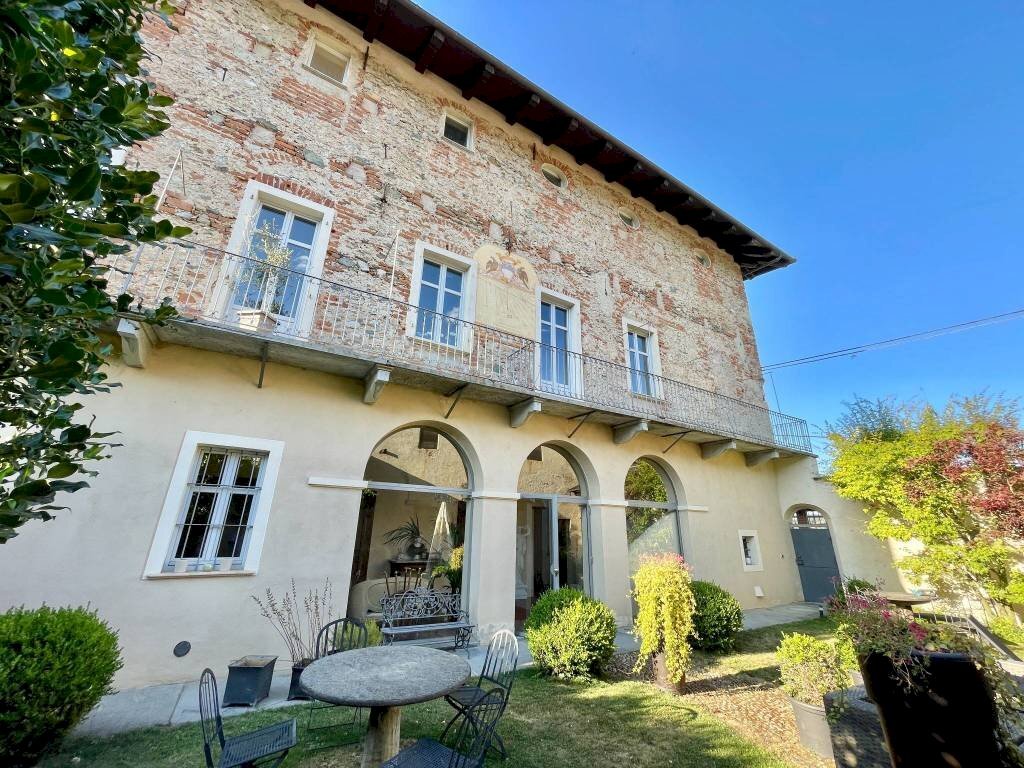 Facciata - Villa via Duccio Galimberti, 45, Valgrana - photo 3