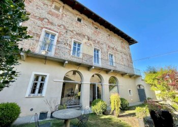 Facciata - Villa via Duccio Galimberti, 45, Valgrana - foto 3