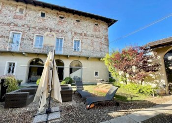 Facciata - Villa via Duccio Galimberti, 45, Valgrana - foto 6