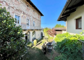 Giardino - Villa via Duccio Galimberti, 45, Valgrana - foto 12